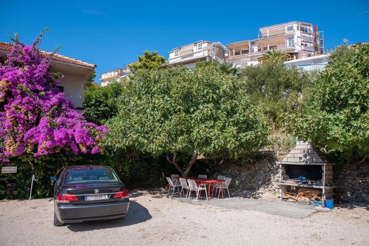 Apartments By The Sea Sumpetar, Omis - 2808 Bagian luar foto