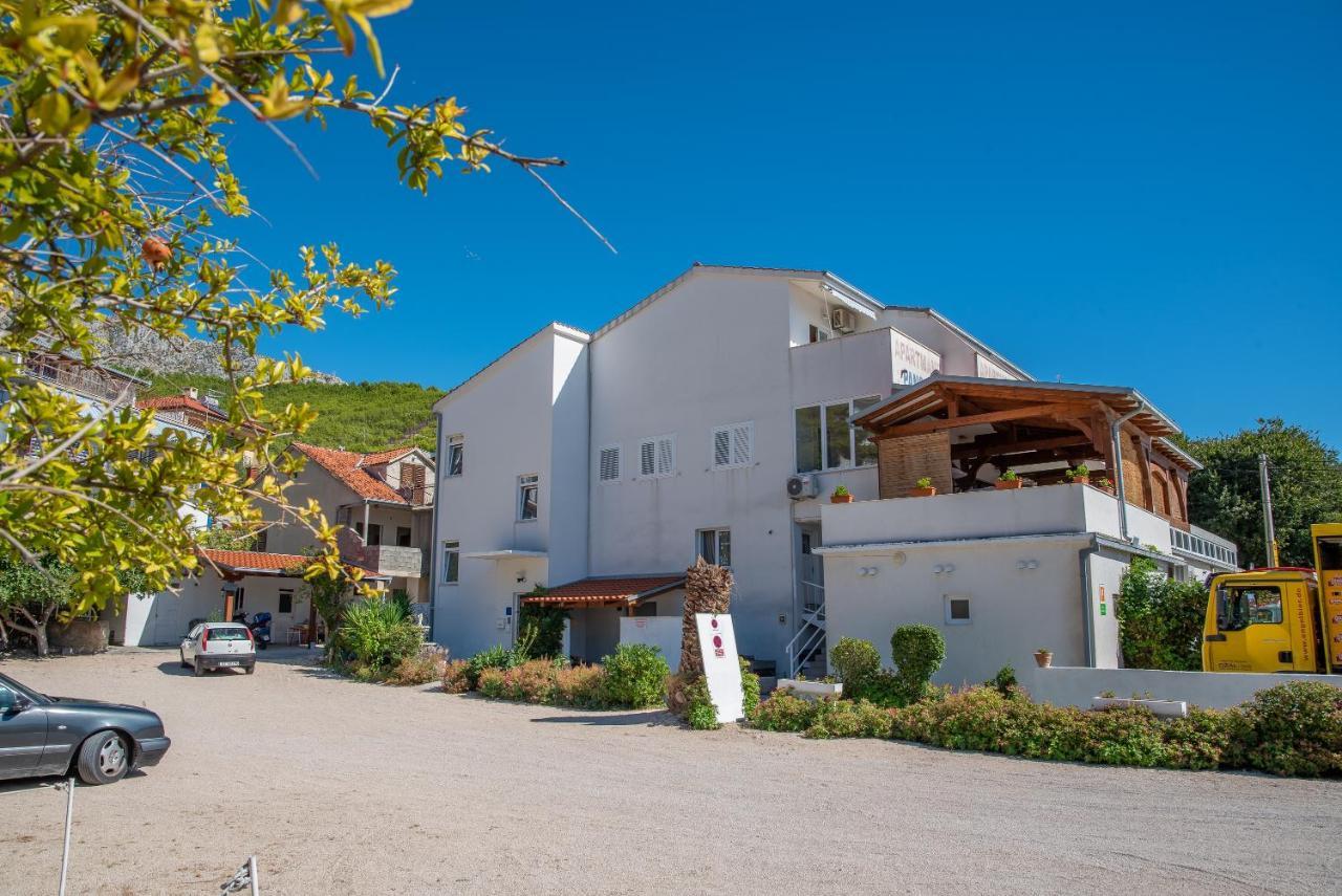 Apartments By The Sea Sumpetar, Omis - 2808 Bagian luar foto