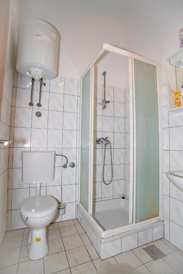 Apartments By The Sea Sumpetar, Omis - 2808 Bagian luar foto