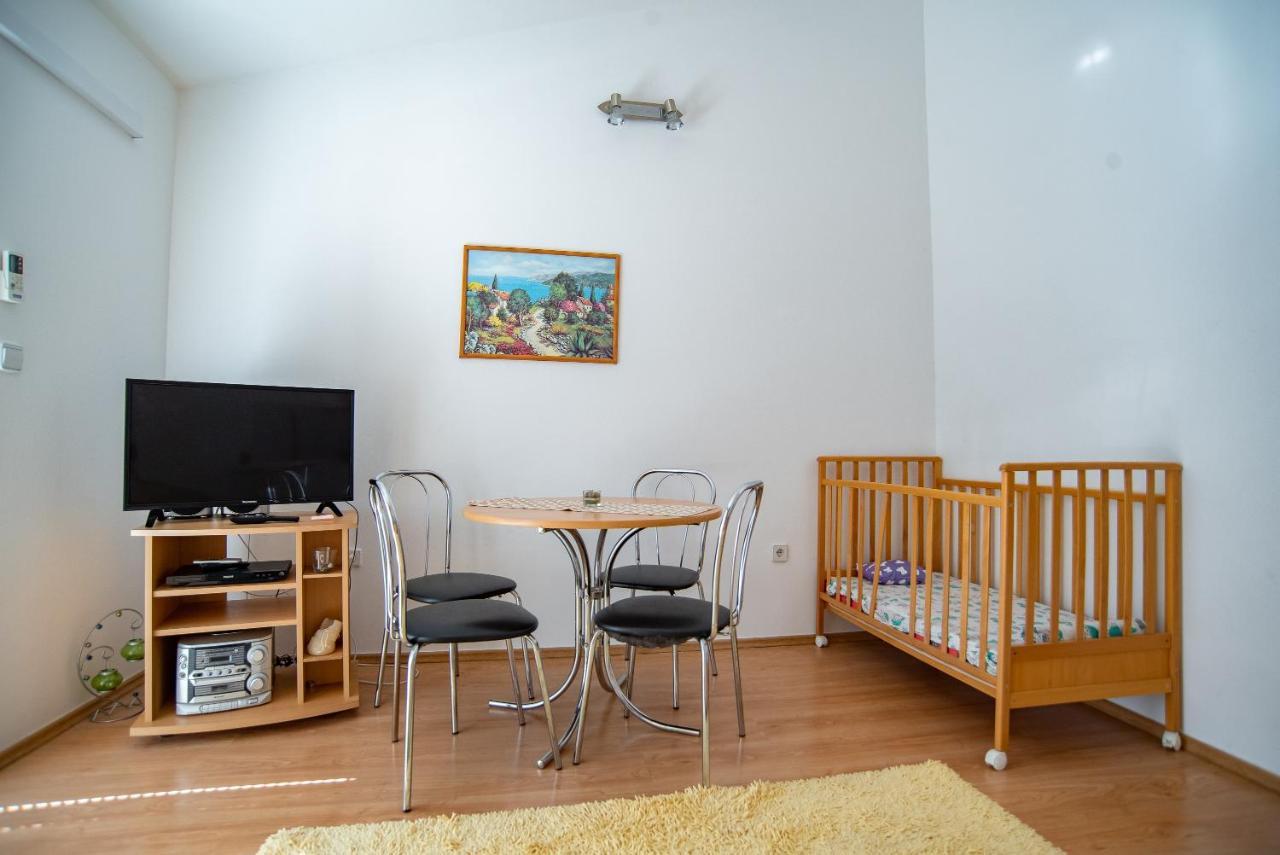 Apartments By The Sea Sumpetar, Omis - 2808 Bagian luar foto