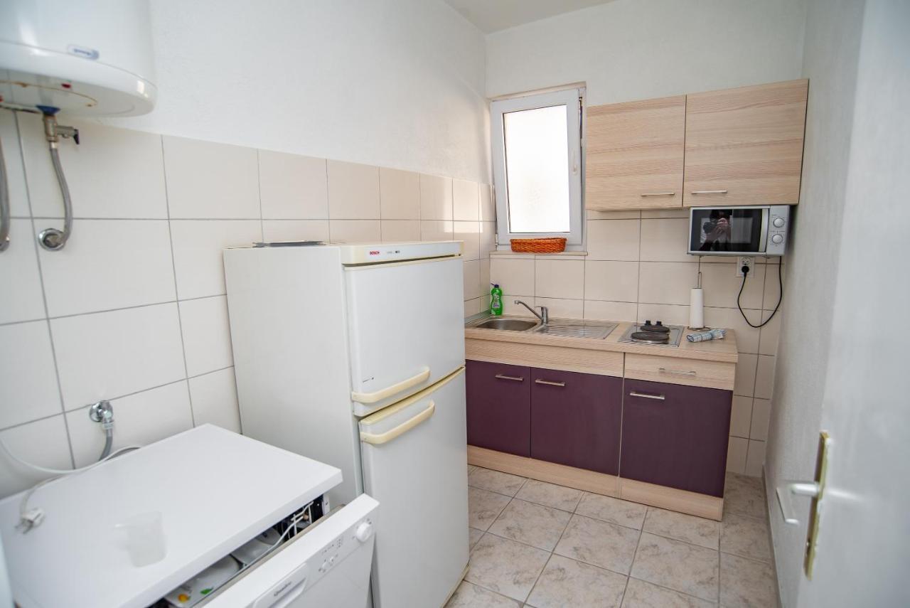 Apartments By The Sea Sumpetar, Omis - 2808 Bagian luar foto