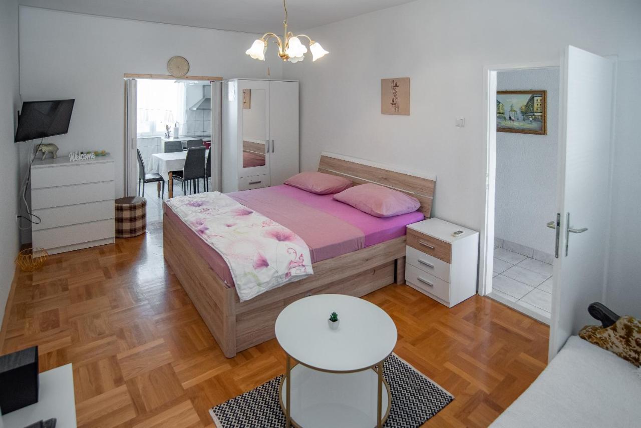 Apartments By The Sea Sumpetar, Omis - 2808 Bagian luar foto