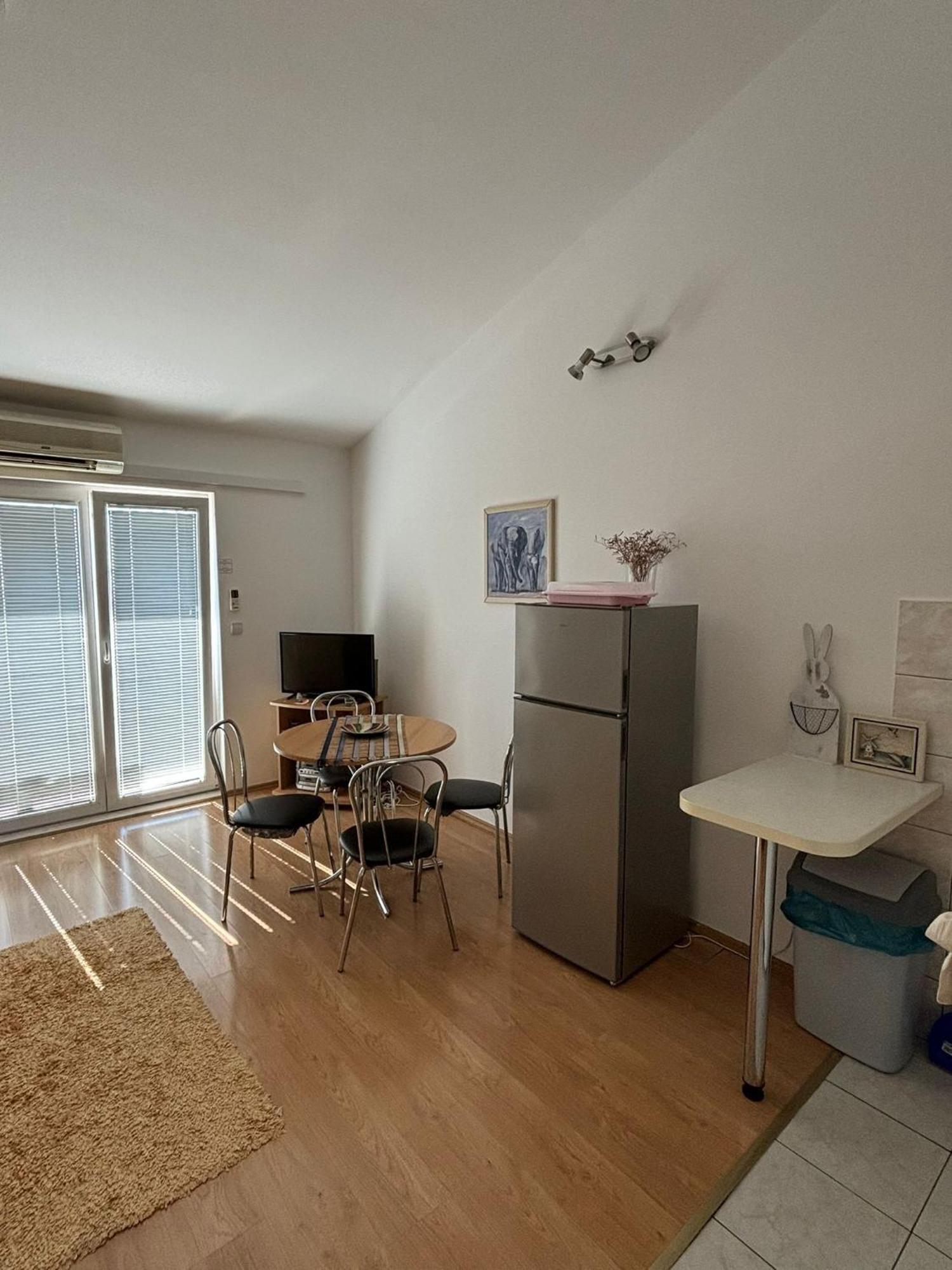 Apartments By The Sea Sumpetar, Omis - 2808 Bagian luar foto