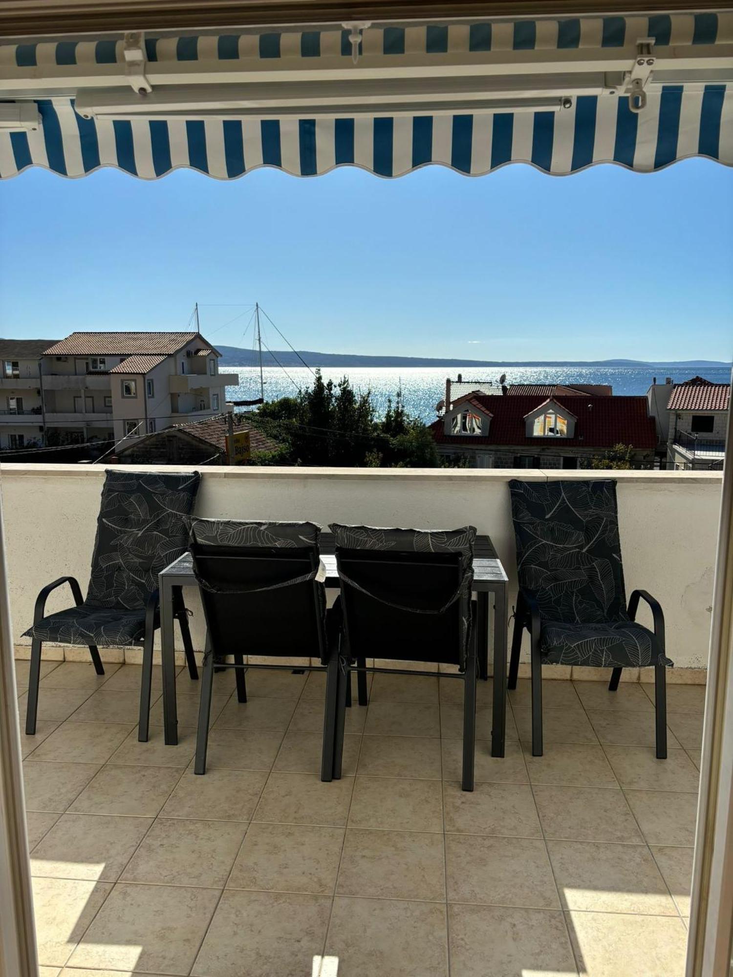 Apartments By The Sea Sumpetar, Omis - 2808 Bagian luar foto